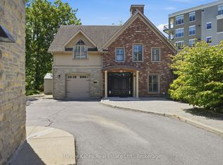 4 Bridge St #7, Prince Edward County, ON K0K 2T0