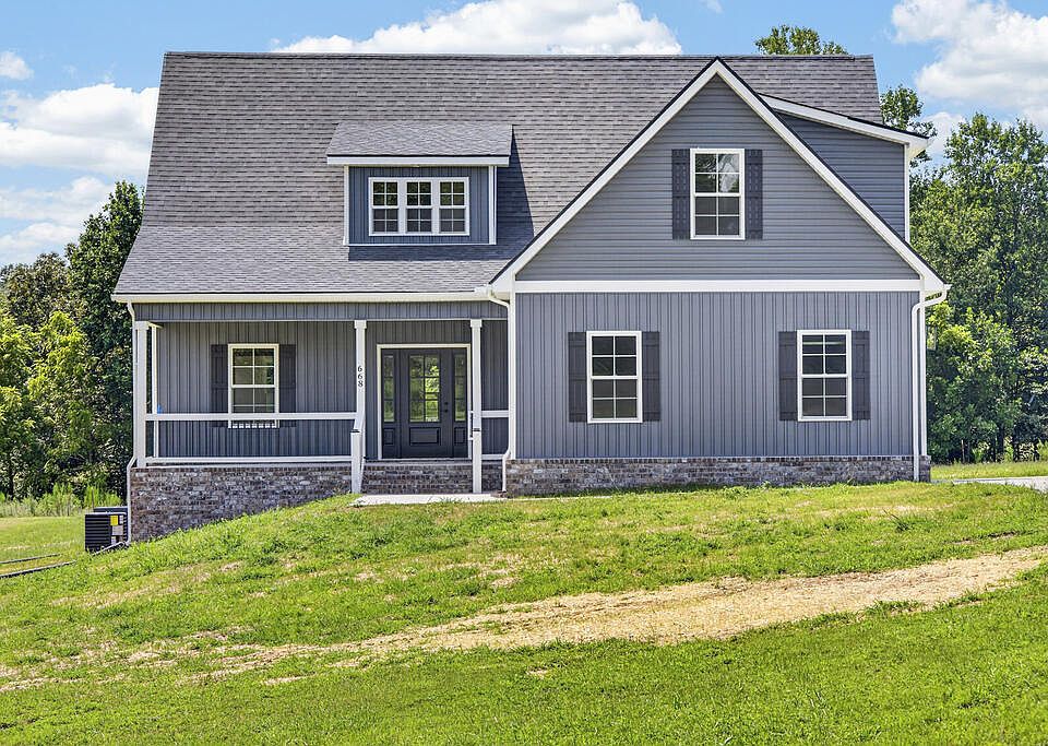 1st image of 668 Jefferson Rd