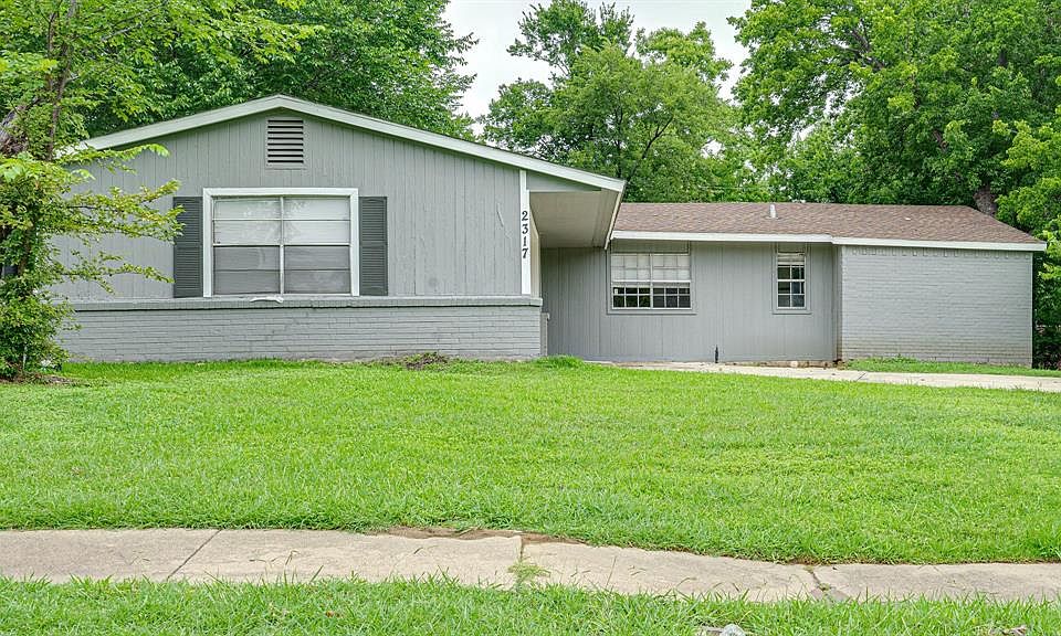 1st image of 2317 Bayberry Dr