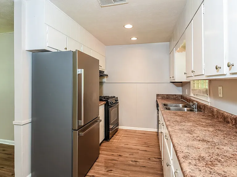 6325 Wellington Way — Photo 7