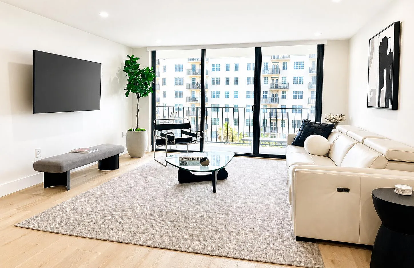 2 bed, 2.0 bath, 1436 sqft, $10,500 — Photo 4