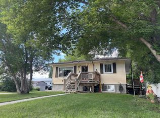 110 Railway Ave S, Rockyford, AB T0J 2R0