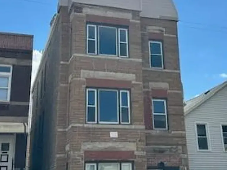 2221 W 21st Pl #1F — Photo 1
