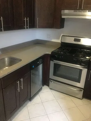 Rented by Crosstown Apartments NYC | media 33