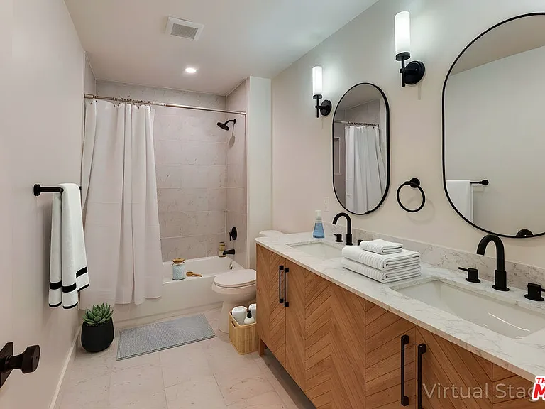 1405 N Coronado St — Photo 22