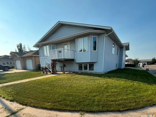 851 Carr TERRACE, Saskatoon, SK S7S 1L9