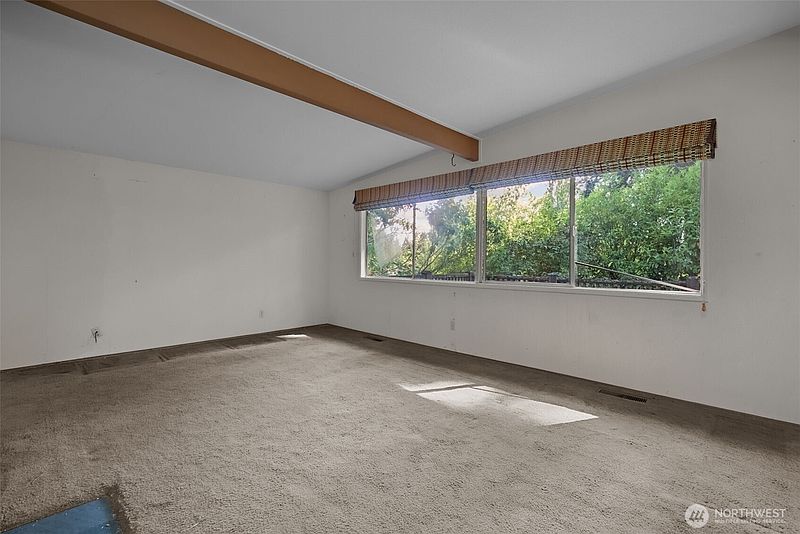 3rd image of 16639 SE 8th Street