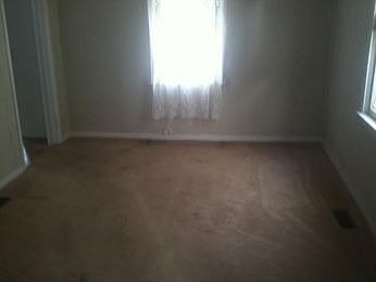 2nd image of 725 Hayes St