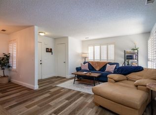 496 Cherry Ln APT B, Manteca, CA