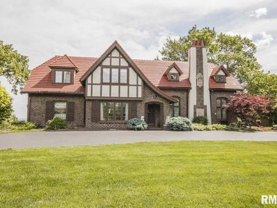 4978 N Grandview Dr, Peoria Heights, IL, 61616