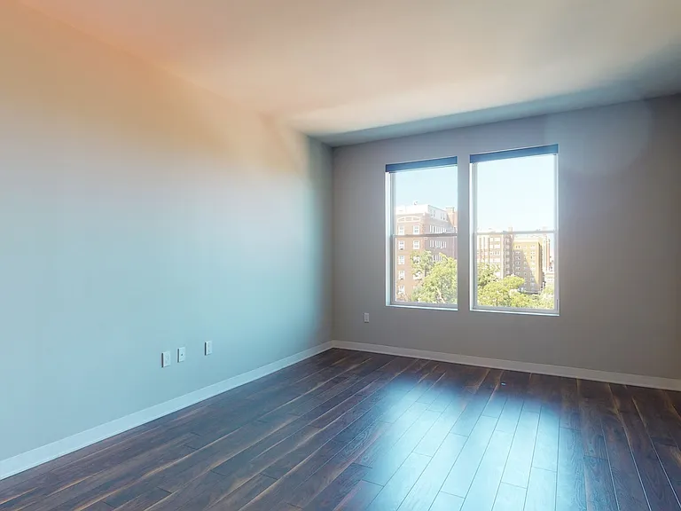 520 E Armour — Photo 94