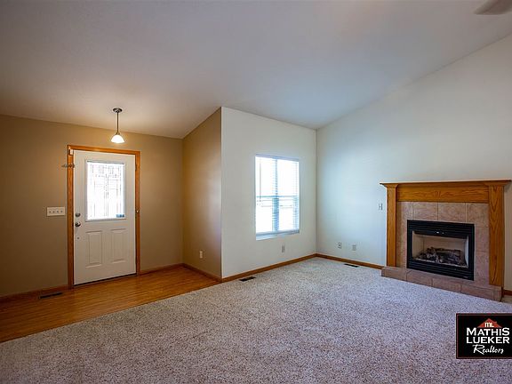 4th image of 517 Tallgrass Dr