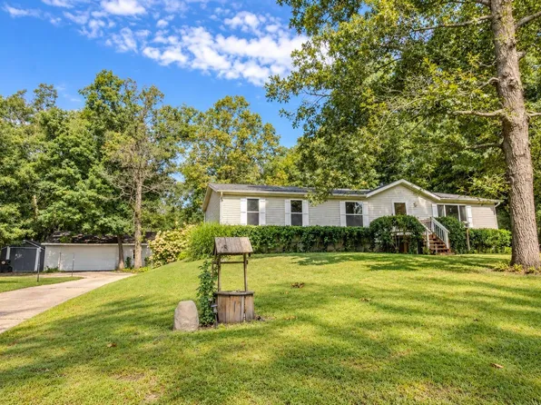 5816 E 1042 N, Demotte, IN 46310
