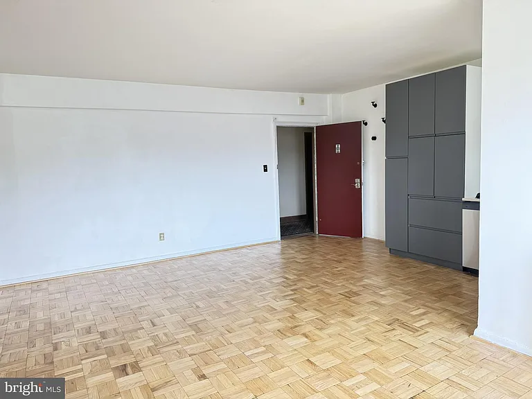 2500 Q St NW #529 — Photo 24