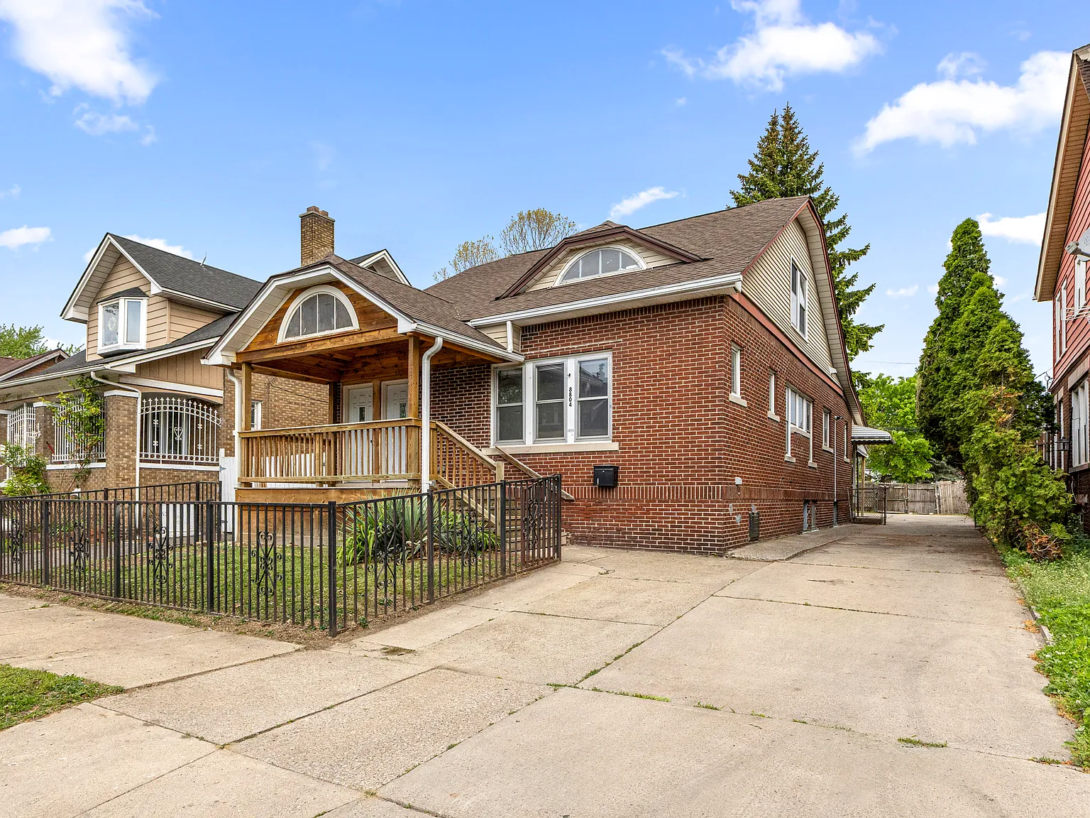 5 bed, 1680 sqft, $2,800 — Photo 3