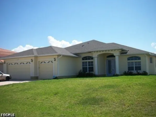 4338 Jacaranda Pkwy W, Cape Coral, FL 33993
