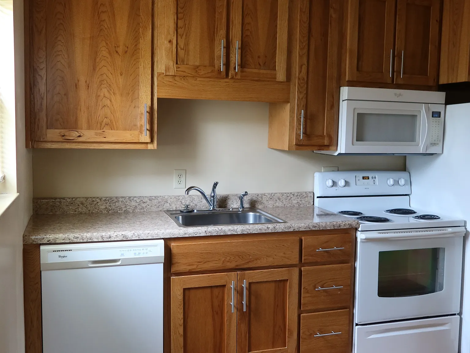 1 bed, 675 sqft, $775 — Photo 2
