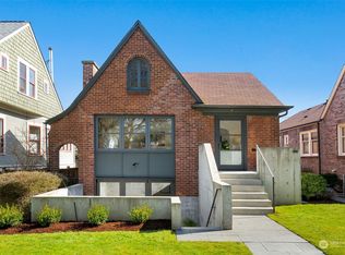 2420 8th Ave W, Seattle, WA 98119