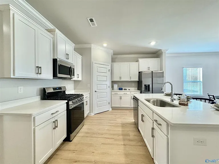 15617 Ruthie Lynn Dr — Photo 1
