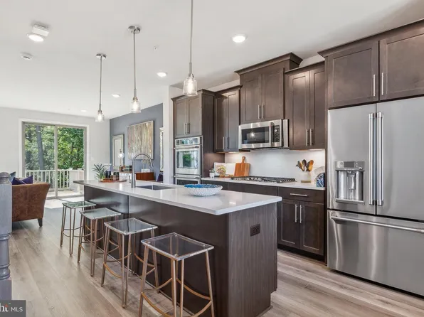 10966 Wheat Berry Dr, Upper Marlboro, MD 20774