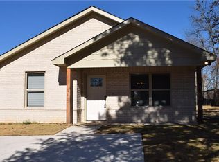419 E Maple Row, Denison, TX 75021