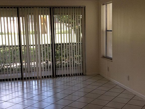4th image of 718 Sunny Pine Way #G1