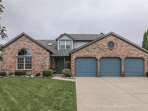 4th image of 7423 Cinnamon Dr