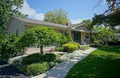 1st image of 30216 Crestview Dr