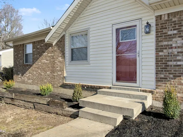 8209 Vaughn Mill Rd, Louisville, KY 40228