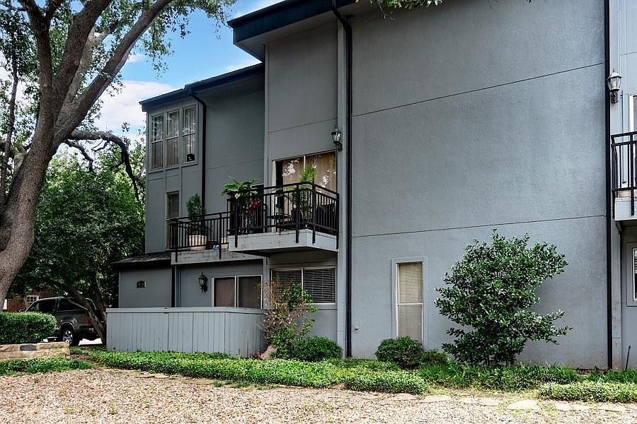 1st image of 4020 Holland Ave
