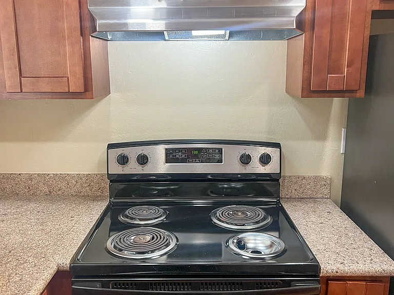 Quail Hill Apartments — Photo 11