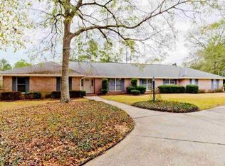 2502 Jeter Rd, Cantonment, FL 32533