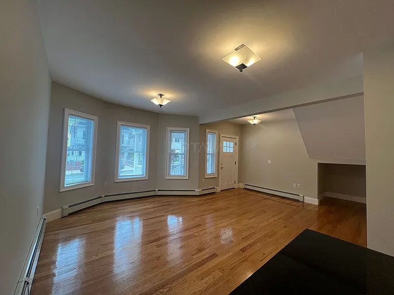 343 Main St #1 — Photo 23