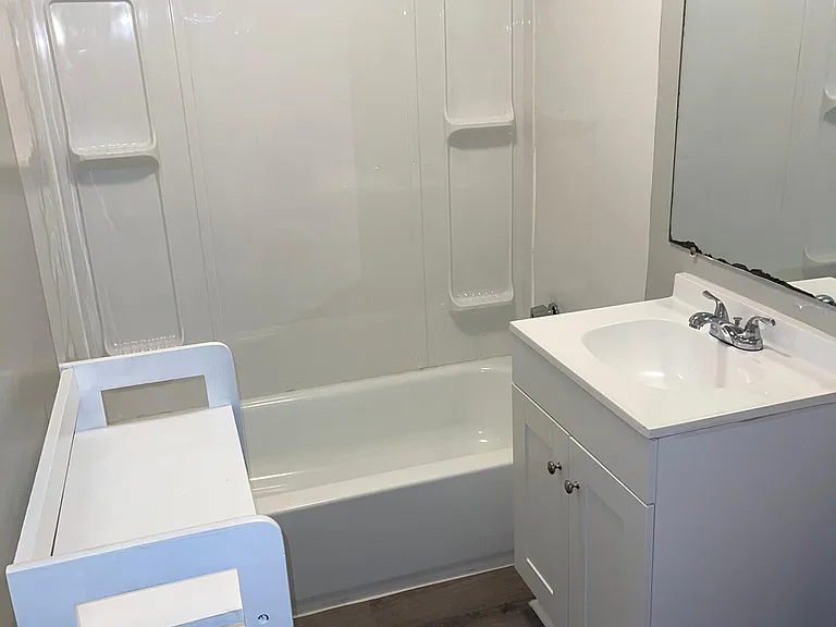 1313 Parkview Dr — Photo 9