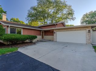 1116 N Westgate Rd, Mount Prospect, IL 60056