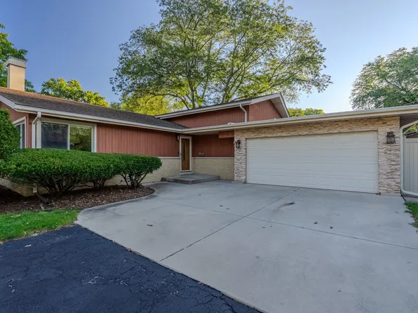 1116 N Westgate Rd, Mount Prospect, IL 60056