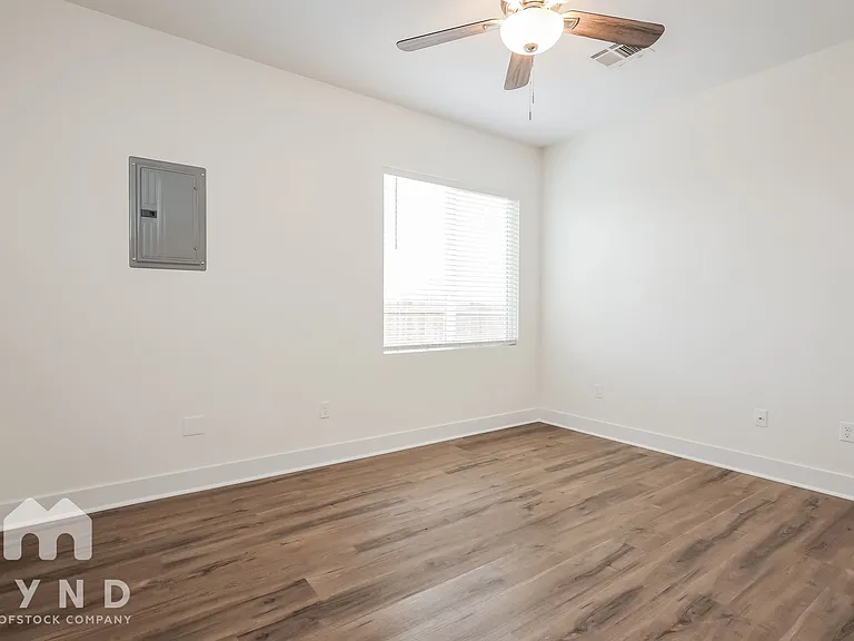 5796 E Bristol Cir #5796-BEL — Photo 10