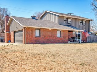 452 Claremont Dr, Salina, KS 67401