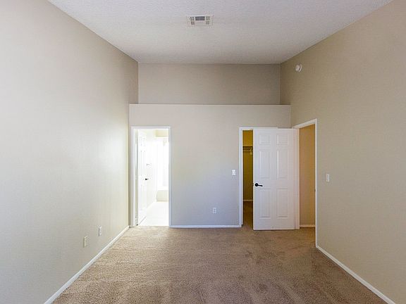4th image of 2216 Ladue Dr