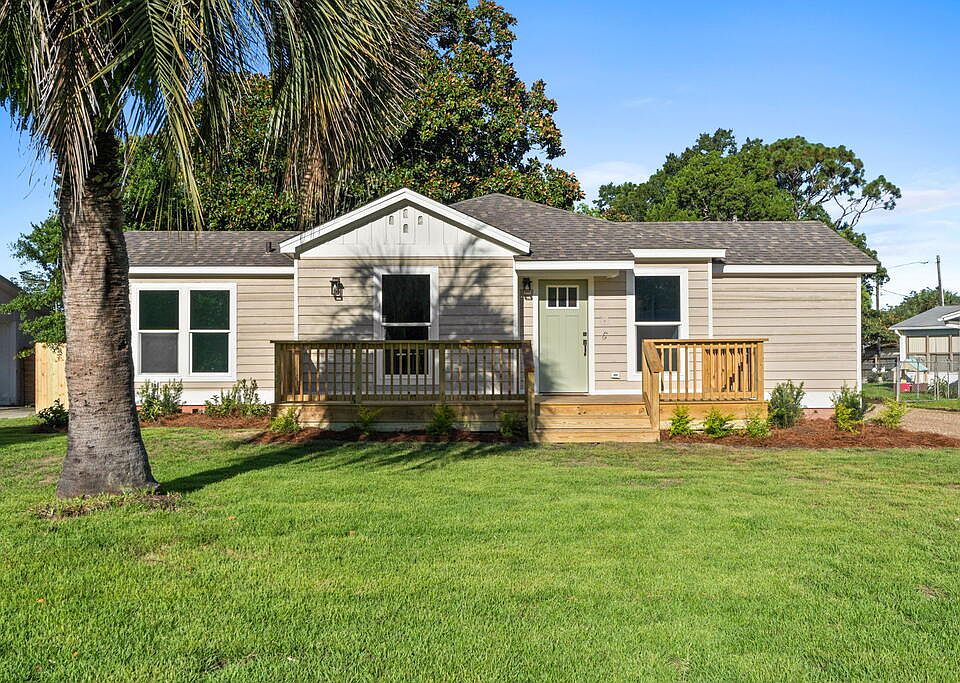 1st image of 110 Hunter Cir