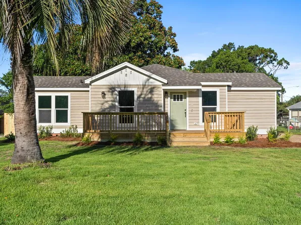 110 Hunter Cir, Port St Joe, FL 32456