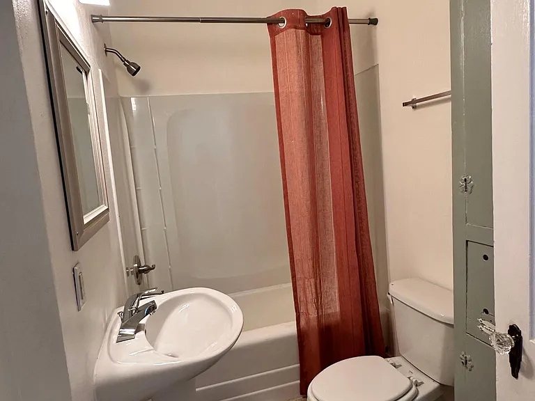 1713 Oleander St — Photo 11