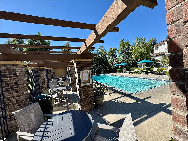 27 Harwick Ct — Photo 8