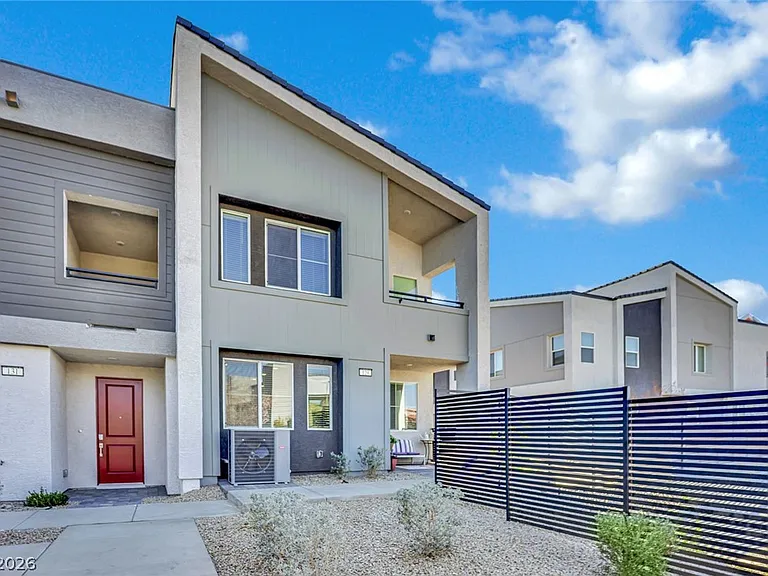 129 Laguna Commons Ln — Photo 32
