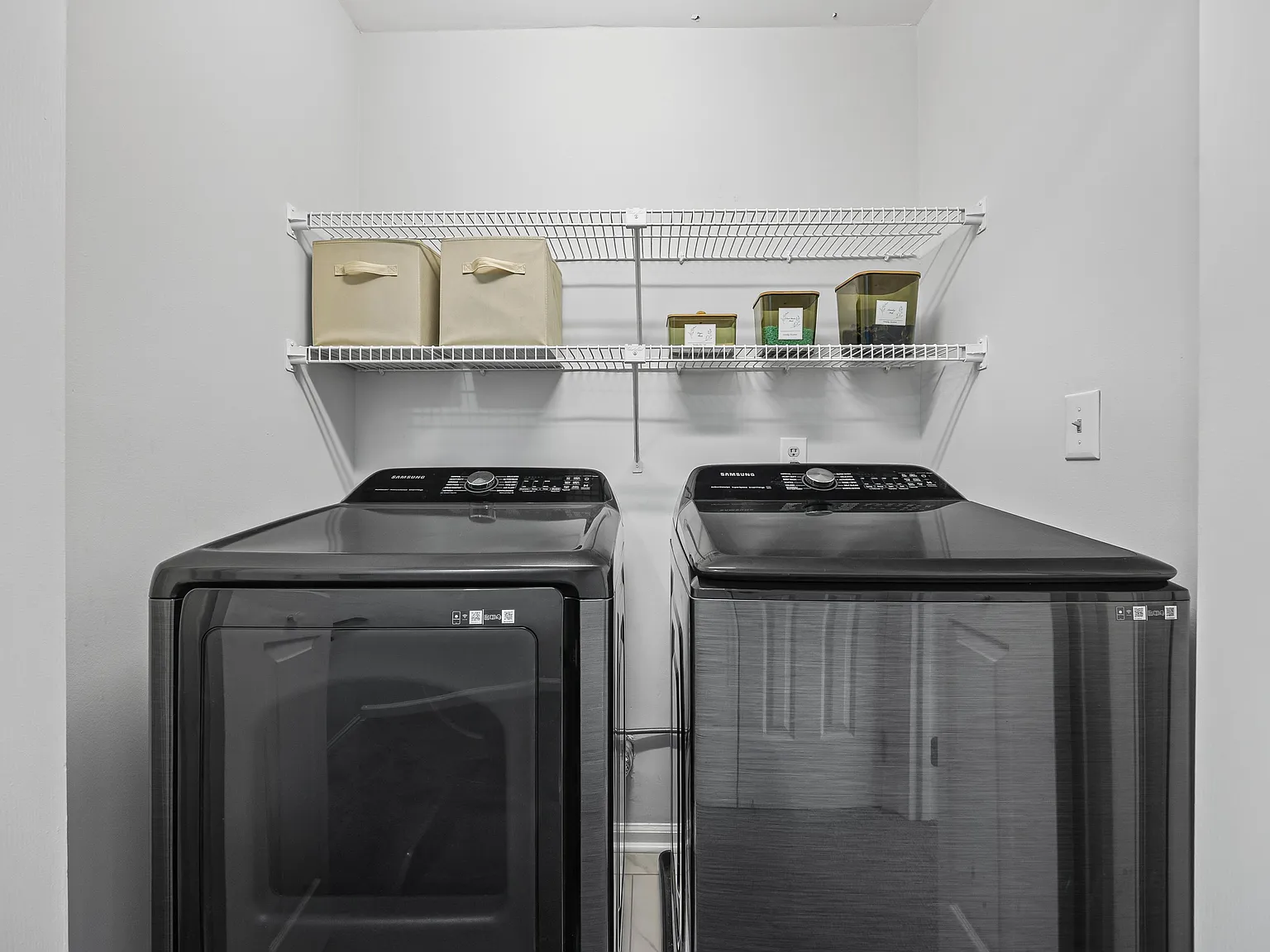 2 bed, 1.5 bath, 950 sqft, $2,100 — Photo 3