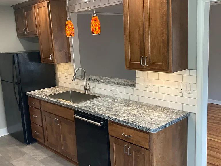 1110 N 49th Ave — Photo 1