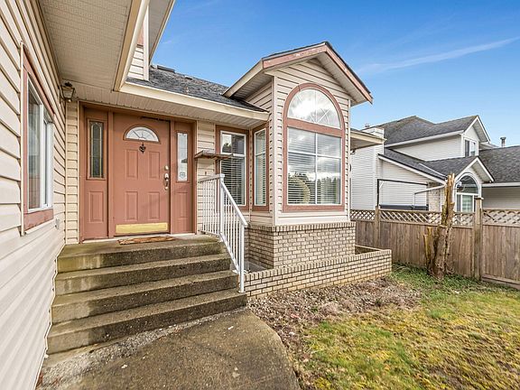 5th image of 3154 Kingfisher Dr