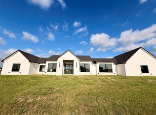 3871 Austin Cir, Sanger, TX 76266