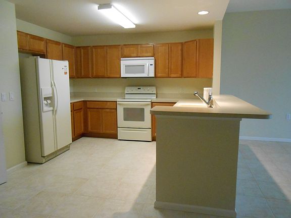 Galley kitchen fully applian