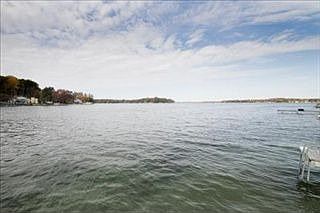 3rd image of 610 E Gull Lake Dr